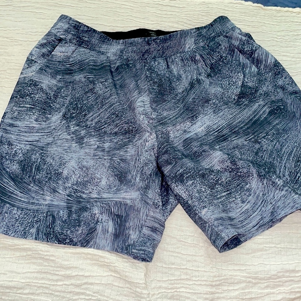 Men’s  Lululemon Channel Cross Swim Short 7 inch Lululemon swim shorts sz L